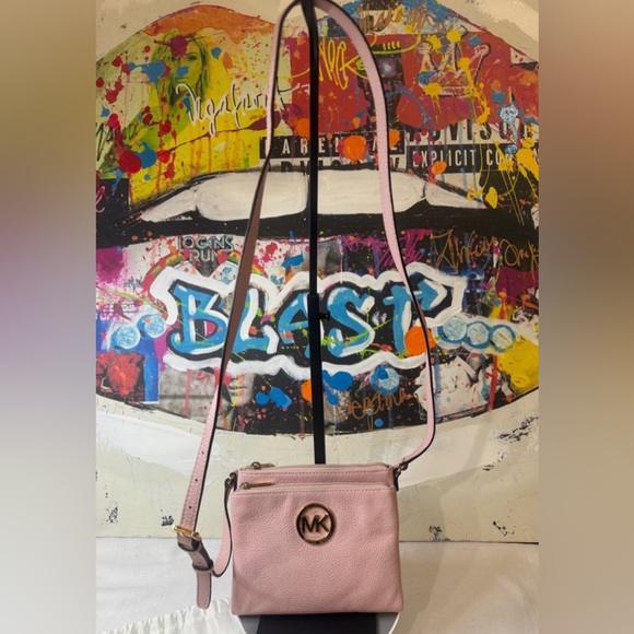 NWOT Michael Kors Double Zip Pink Leather Crossbody - Picture 3 of 17
